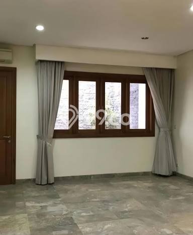 Hunian Elit LB 550m2 Siap Huni Desain Elegan di Pondok Indah, Jakarta Selatan Hunian Elit LB 550m2 Siap Huni Desain Elegan di Pondok Indah, Jakarta Selatan