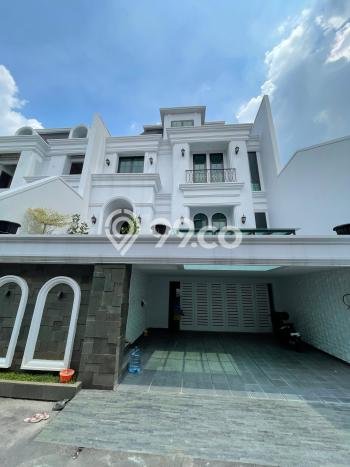 Siap Huni Rumah Mewah 4 Kamar di Cilandak Dekat ke Mana Pun Siap Huni Rumah Mewah 4 Kamar di Cilandak Dekat ke Mana Pun
