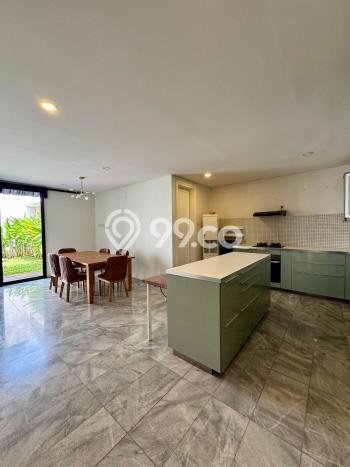 For Sale! Luxury House LT 326m2 Desain Elegan di Cipete For Sale! Luxury House LT 326m2 Desain Elegan di Cipete
