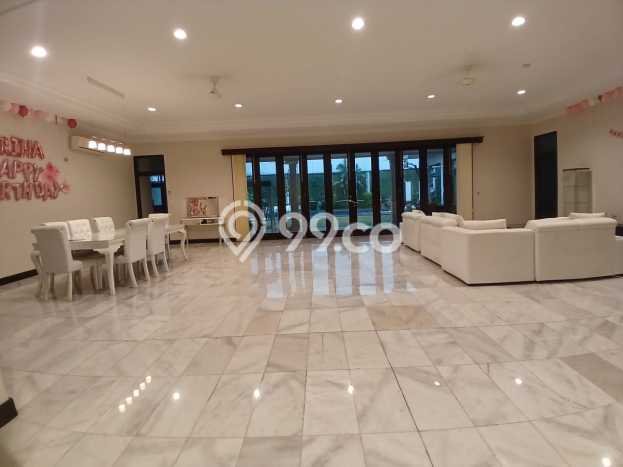 For Sale! Premium House LT 883m2 Desain Elegan di Cipete For Sale! Premium House LT 883m2 Desain Elegan di Cipete