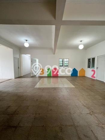 Kantor Dijual di Pamulang Tangerang Selatan dengan LB 400m2 Kantor Dijual di Pamulang Tangerang Selatan dengan LB 400m2