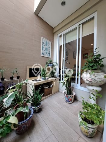 Rumah Elit LB 343m2 Siap Huni Desain Elegan di Pondok Indah, Jakarta Selatan Rumah Elit LB 343m2 Siap Huni Desain Elegan di Pondok Indah, Jakarta Selatan