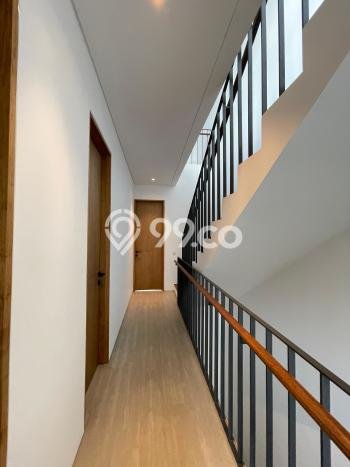 Rumah Elit Modern Tanpa Renovasi di Kemang Jakarta Selatan Rumah Elit Modern Tanpa Renovasi di Kemang Jakarta Selatan