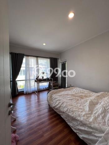 Rumah Elit Modern Tanpa Renovasi di Lebak Bulus Jakarta Selatan Rumah Elit Modern Tanpa Renovasi di Lebak Bulus Jakarta Selatan