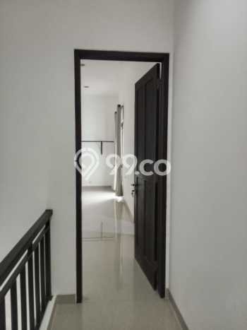 Lokasi strategis! Rumah siap huni disewakan di Kebayoran Baru LB 200m2 Lokasi strategis! Rumah siap huni disewakan di Kebayoran Baru LB 200m2