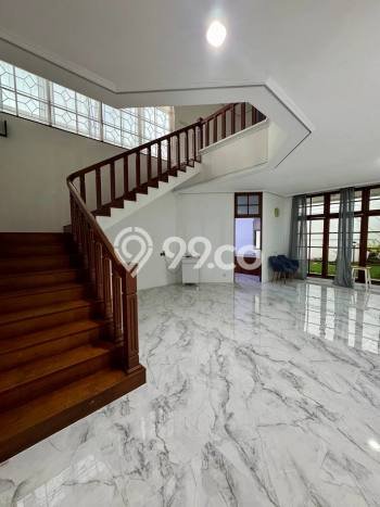 Siap Huni Hunian Elit 5 Kamar di Cinere Dekat ke Mana Pun Siap Huni Hunian Elit 5 Kamar di Cinere Dekat ke Mana Pun