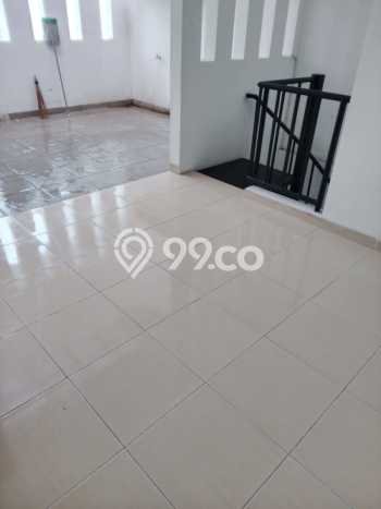 Lokasi strategis! Rumah siap huni disewakan di Kebayoran Baru LB 200m2 Lokasi strategis! Rumah siap huni disewakan di Kebayoran Baru LB 200m2