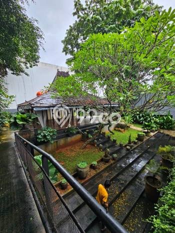 Ready to Use! Luxury House LT 1344m2 Desain Modern di Kemang Ready to Use! Luxury House LT 1344m2 Desain Modern di Kemang