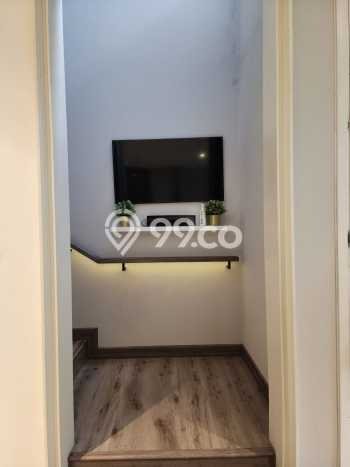 Rumah Luxury Modern Tanpa Renovasi di Lebak Bulus Jakarta Selatan Rumah Luxury Modern Tanpa Renovasi di Lebak Bulus Jakarta Selatan