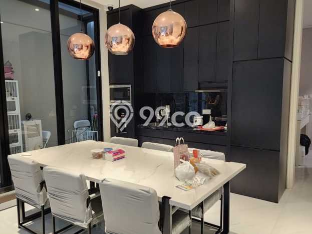 Rumah Luxury Modern Tanpa Renovasi di Lebak Bulus Jakarta Selatan Rumah Luxury Modern Tanpa Renovasi di Lebak Bulus Jakarta Selatan