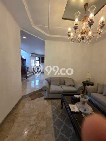 Rumah Eksklusif Siap Huni LT 300m2 di Cinere, Depok Rumah Eksklusif Siap Huni LT 300m2 di Cinere, Depok