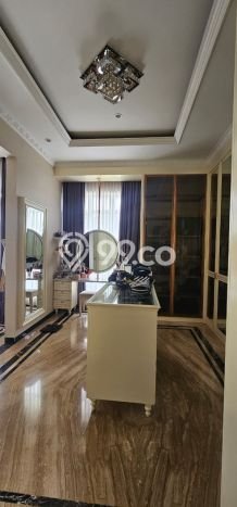 For Sale! Luxury House LT 624m2 Desain Modern di Taman Kopo Indah For Sale! Luxury House LT 624m2 Desain Modern di Taman Kopo Indah