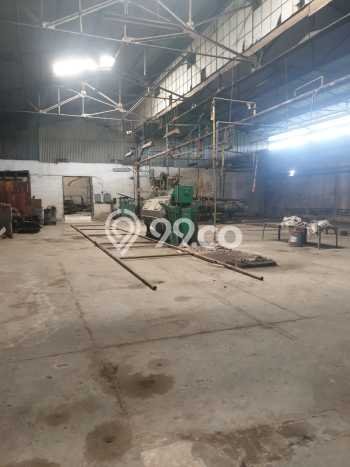 Unit Gudang Disewakan di Cimahi di Area Ramai & Strategis Unit Gudang Disewakan di Cimahi di Area Ramai & Strategis