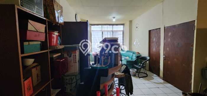 Unit Ruko Dijual di Bandung LT 72m2 & LB 400m2 Unit Ruko Dijual di Bandung LT 72m2 & LB 400m2