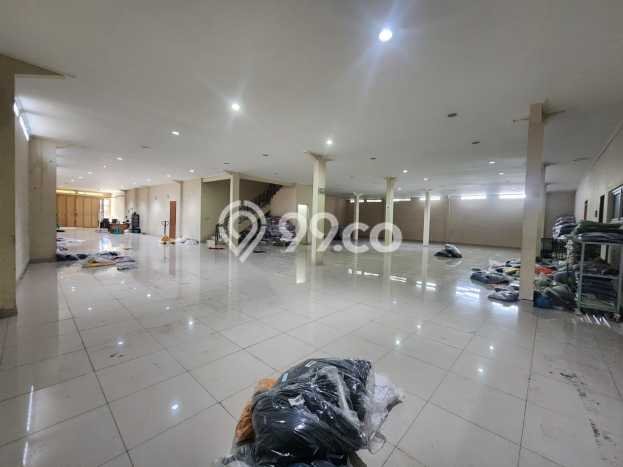 Untuk Dijual! Ruko di Cigondewah Bandung LT 945m2 / LB 1500m2 Kawasan Bisnis Untuk Dijual! Ruko di Cigondewah Bandung LT 945m2 / LB 1500m2 Kawasan Bisnis