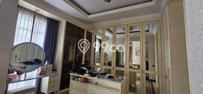 For Sale! Luxury House LT 624m2 Desain Modern di Taman Kopo Indah For Sale! Luxury House LT 624m2 Desain Modern di Taman Kopo Indah