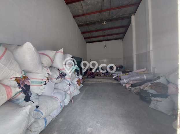 Dijual Gudang Kawasan Cigondewah, Luas 1000m2m², Kawasan Potensial, Mainroad Dijual Gudang Kawasan Cigondewah, Luas 1000m2m², Kawasan Potensial, Mainroad