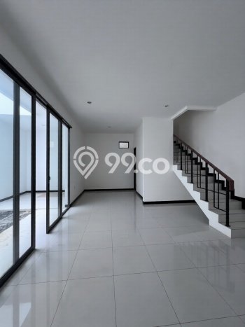 Dijual Rumah Modern 4 KT di Taman Kopo Indah, Bandung Dijual Rumah Modern 4 KT di Taman Kopo Indah, Bandung