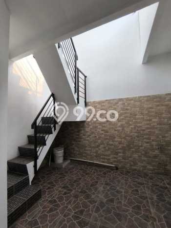 Rumah Modern 3 Kamar LT 102m2 di Taman Kopo Indah Rumah Modern 3 Kamar LT 102m2 di Taman Kopo Indah