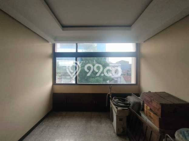 AREA BISNIS! Ruko Kawasan Ciateul, Luas 179m2m², Mainroad, Strategis AREA BISNIS! Ruko Kawasan Ciateul, Luas 179m2m², Mainroad, Strategis