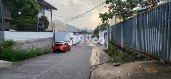 INVESTASI CERDAS! Gudang Kawasan Margaasih, Luas 650m2m², Akses Mainroad INVESTASI CERDAS! Gudang Kawasan Margaasih, Luas 650m2m², Akses Mainroad