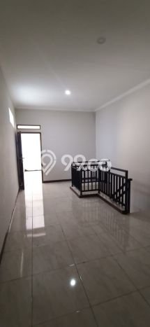 KESEMPATAN TERBAIK! Rumah di Riau, 2 KM, Ready, LT 150m² Bangunan 250m² KESEMPATAN TERBAIK! Rumah di Riau, 2 KM, Ready, LT 150m² Bangunan 250m²