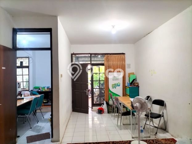 HARGA SPESIAL! Rumah di Turangga, Dekat Pusat Kota, 2 KM, Luas 130m² Bangunan 100m² HARGA SPESIAL! Rumah di Turangga, Dekat Pusat Kota, 2 KM, Luas 130m² Bangunan 100m²