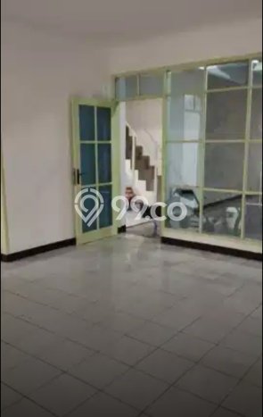 Rumah kawasan Turangga, 3 KT, Area Elite, Luas 150m2m² LB 120m2m² Rumah kawasan Turangga, 3 KT, Area Elite, Luas 150m2m² LB 120m2m²