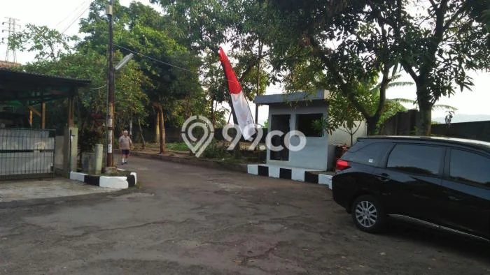 Jual Rumah Bagus Siap Huni LB 75m2 di Kiaracondong, Bandung Jual Rumah Bagus Siap Huni LB 75m2 di Kiaracondong, Bandung