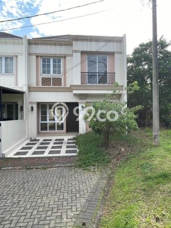 Rumah Strategis Modern Lb 110m2 di BSD, Tangerang Selatan Rumah Strategis Modern Lb 110m2 di BSD, Tangerang Selatan