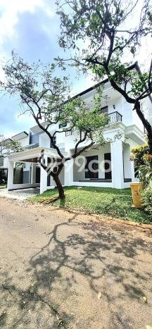 For Sale! Premium House LT 214m2 Desain Modern di BSD For Sale! Premium House LT 214m2 Desain Modern di BSD