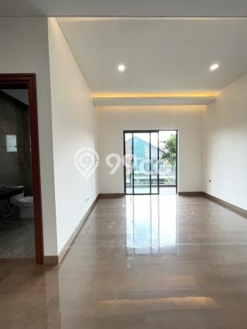 Hunian Eksklusif Dijual LT 307m2 di BSD, Tangerang Selatan Hunian Eksklusif Dijual LT 307m2 di BSD, Tangerang Selatan