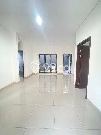 Ready to Use! Premium House LT 120m2 Desain Elegan di BSD Ready to Use! Premium House LT 120m2 Desain Elegan di BSD