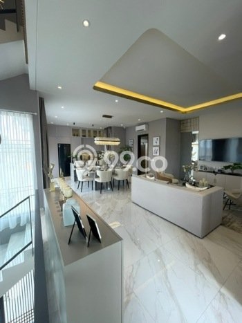 Rumah Luxury Modern Tanpa Renovasi di BSD Tangerang Rumah Luxury Modern Tanpa Renovasi di BSD Tangerang