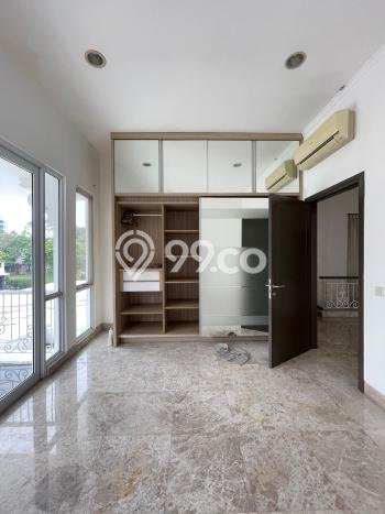 Rumah Elit LB 300m2 Siap Huni Desain Elegan di BSD, Tangerang Rumah Elit LB 300m2 Siap Huni Desain Elegan di BSD, Tangerang