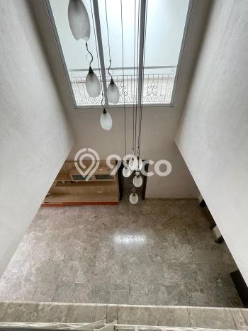 Rumah Elit LB 300m2 Siap Huni Desain Elegan di BSD, Tangerang Rumah Elit LB 300m2 Siap Huni Desain Elegan di BSD, Tangerang