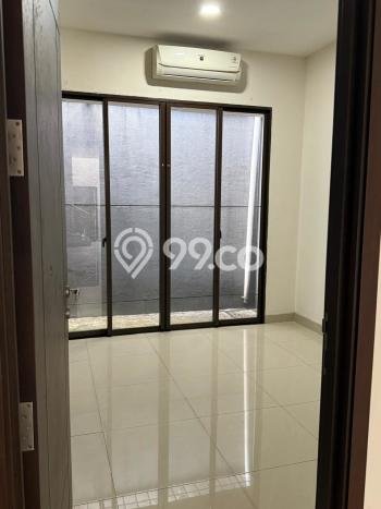 Ready to Use! Luxury House LT 160m2 Desain Modern di BSD Ready to Use! Luxury House LT 160m2 Desain Modern di BSD