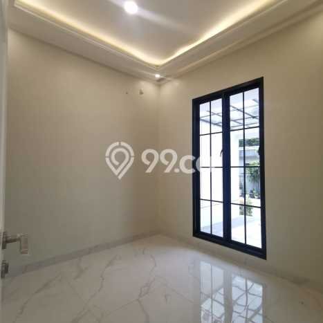 Dijual Rumah Premium dengan Fasilitas Sekitar Komplit di BSD, Tangerang Selatan Dijual Rumah Premium dengan Fasilitas Sekitar Komplit di BSD, Tangerang Selatan