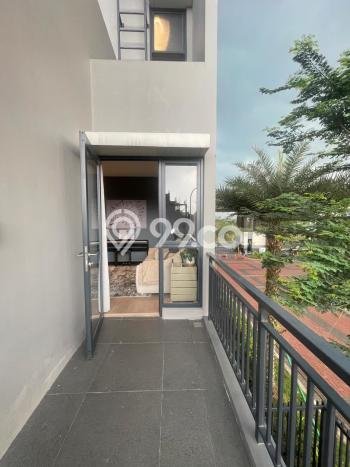 Jual Rumah Luas Elegan Dengan View Cantik di BSD, Tangerang Jual Rumah Luas Elegan Dengan View Cantik di BSD, Tangerang