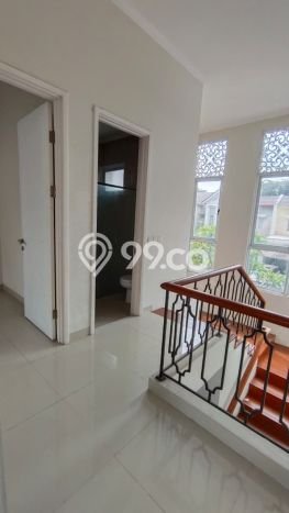 Ready to Use! Luxury House LT 160m2 Desain Elegan di BSD Ready to Use! Luxury House LT 160m2 Desain Elegan di BSD