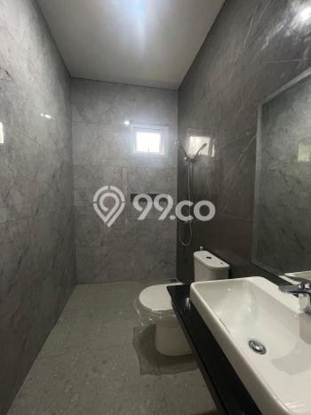 Rumah Mewah Akses Mudah di Tangerang Semi Furnished Rumah Mewah Akses Mudah di Tangerang Semi Furnished