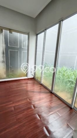 Ready to Use! Luxury House LT 160m2 Desain Elegan di BSD Ready to Use! Luxury House LT 160m2 Desain Elegan di BSD