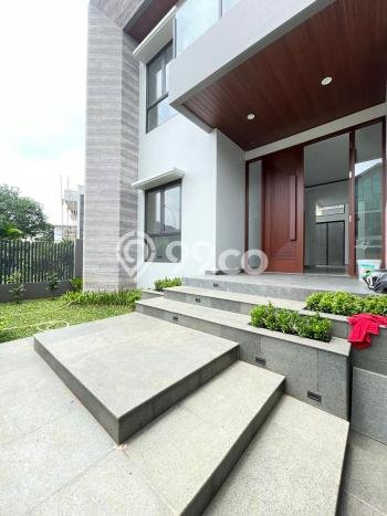 Hunian Eksklusif Dijual LT 307m2 di BSD, Tangerang Selatan Hunian Eksklusif Dijual LT 307m2 di BSD, Tangerang Selatan