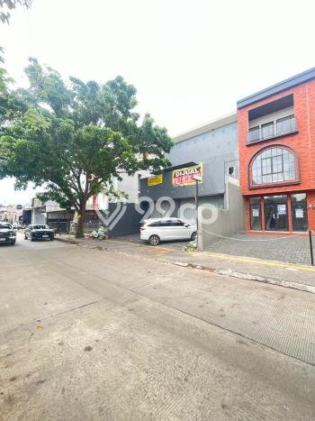 Ruko Dijual Lokasi Emas di BSD Luas 122m2 Ruko Dijual Lokasi Emas di BSD Luas 122m2