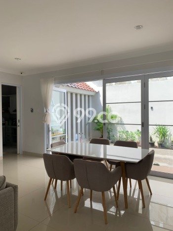 Rumah Elit Modern Tanpa Renovasi di Gading Serpong Tangerang Rumah Elit Modern Tanpa Renovasi di Gading Serpong Tangerang