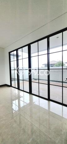 Rumah Elit Modern Tanpa Renovasi di BSD Tangerang Rumah Elit Modern Tanpa Renovasi di BSD Tangerang