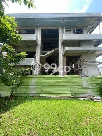For Sale Hunian Mewah Klasik di Tangerang For Sale Hunian Mewah Klasik di Tangerang