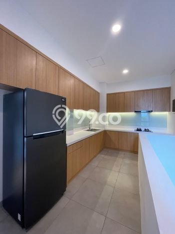 Rumah Mewah LB 450m2 Siap Pakai Desain Elegan di BSD, Tangerang Rumah Mewah LB 450m2 Siap Pakai Desain Elegan di BSD, Tangerang