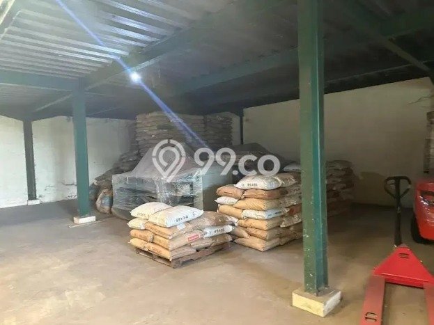 Gudang untuk Disewa di Pusat Tangerang Luas Bangunan 1000m2 Gudang untuk Disewa di Pusat Tangerang Luas Bangunan 1000m2