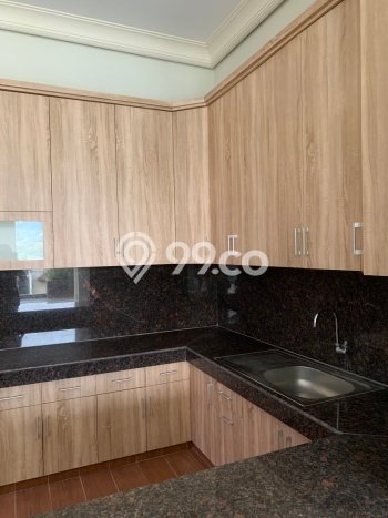 Ready to Use! Premium House LT 207m2 Desain Elegan di Candi Golf Ready to Use! Premium House LT 207m2 Desain Elegan di Candi Golf